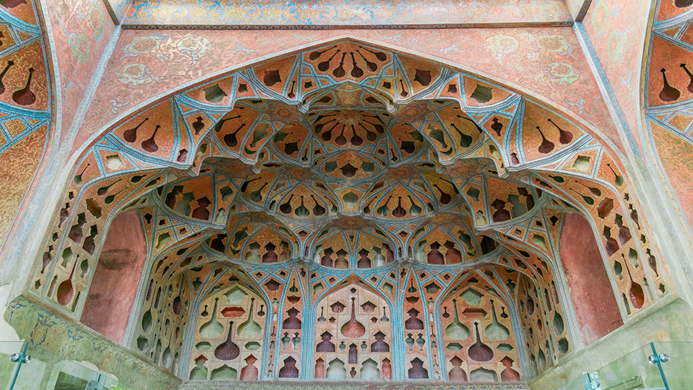معماری عالی قاپو
