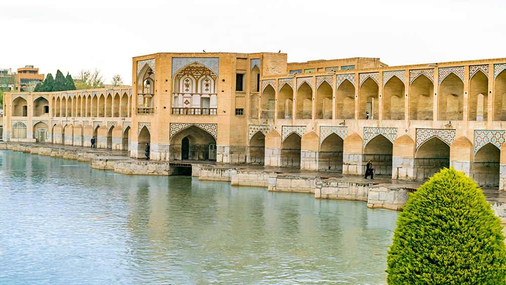 پل-خواجو
